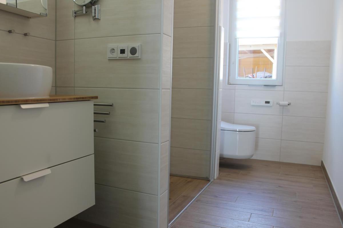Ferienwohnung De Windroos Born Exteriör bild